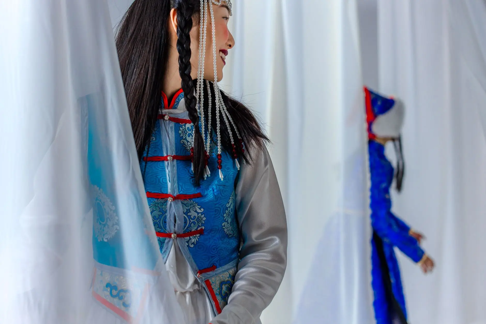 上海司兼导科技司机兼导游模式与传统包车服务的功能对比